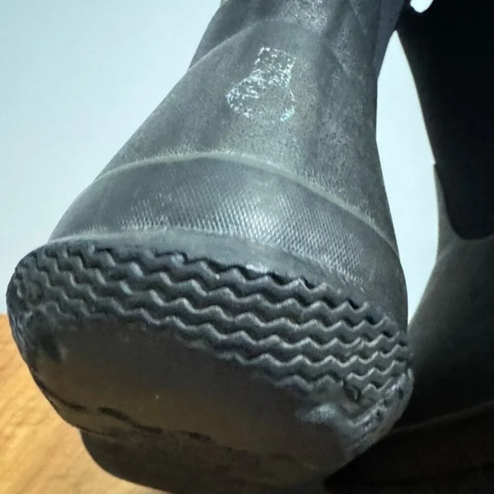 Bogs Ks Classic High HA Slip On Handles Winter Snow Boots Black Size 5Y - Picture 8 of 10